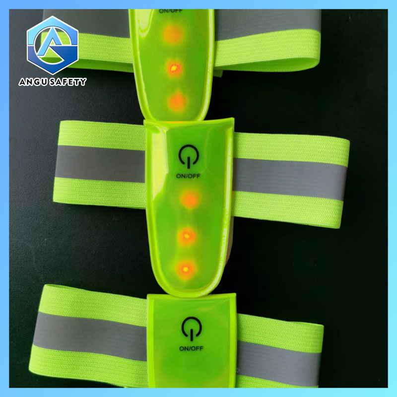 Låt ryggsäckslampa LED-reflekterande klämma lysa upp din säkerhetslina på nattvägen!